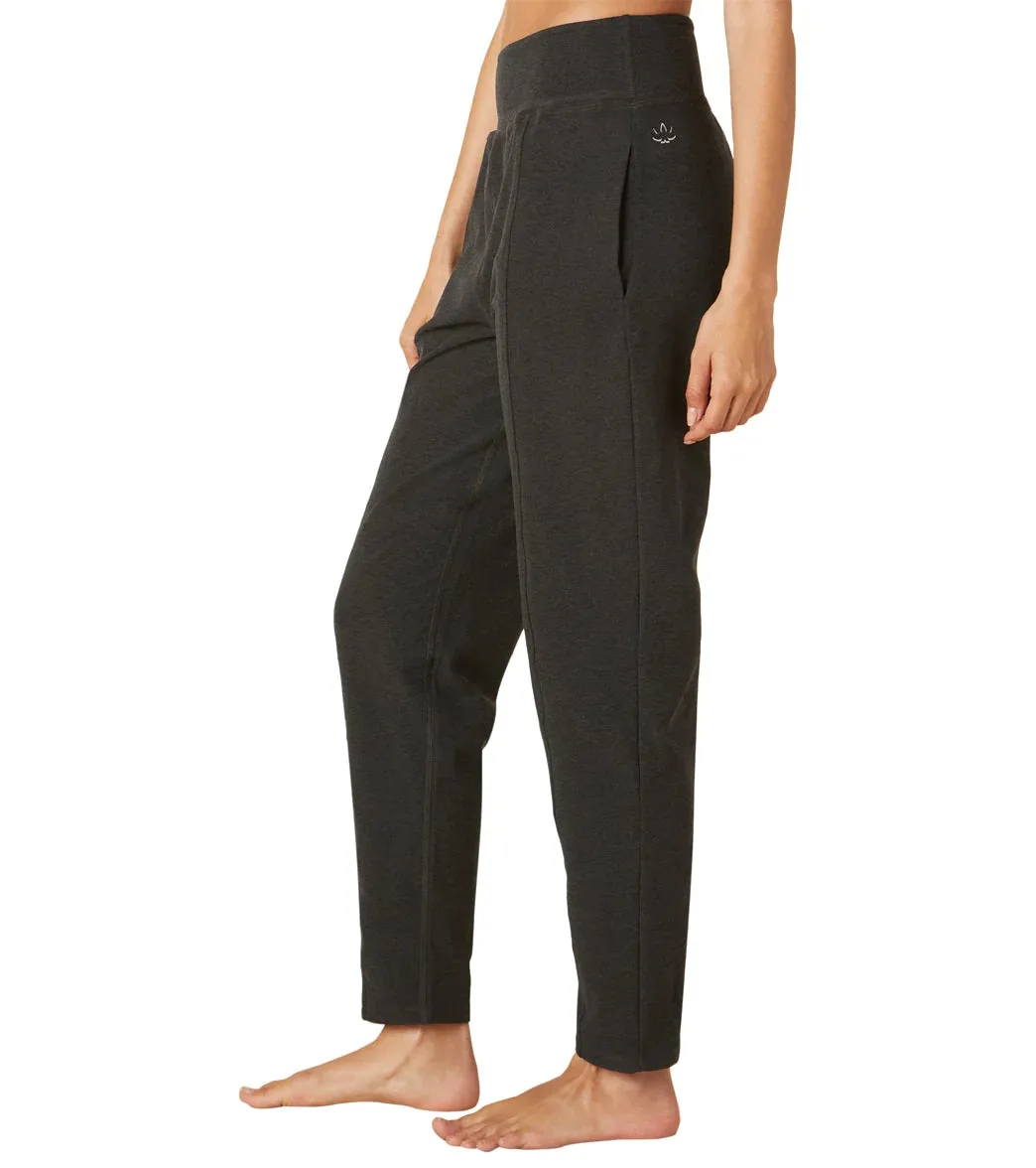 Beyond Yoga Everyday Pants in Darkest Night