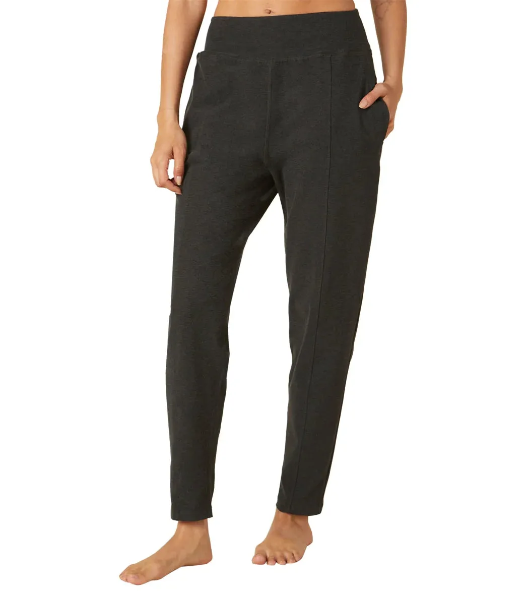 Beyond Yoga Everyday Pants in Darkest Night