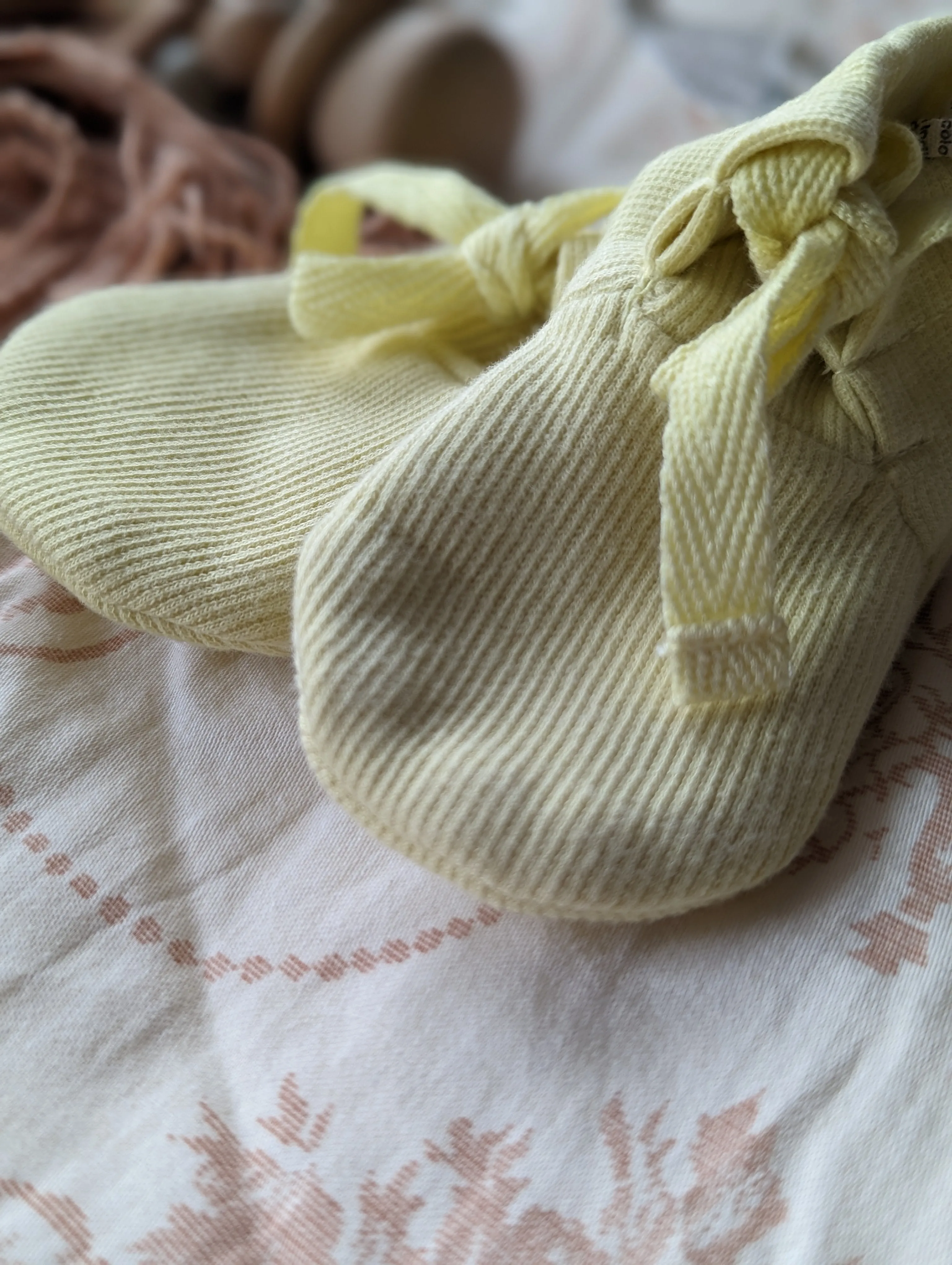 Kate Quinn Organic Cotton Ribbed Tie Booties in Lemon (3-6)